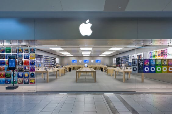 Apple store in Miami